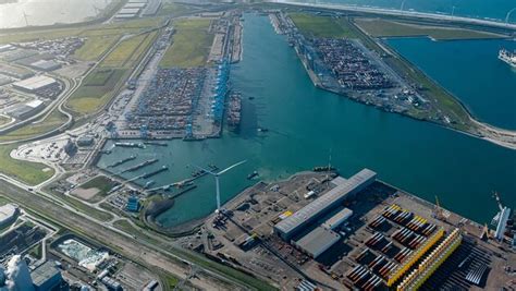 Major expansion of container capacity strengthens Rotterdam’s position ...