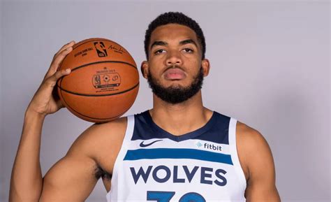 Karl Anthony Towns Stats Vs Mavs - Nat Laurie