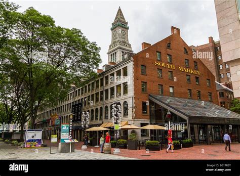 Street view of South Market in Boston Stock Photo - Alamy