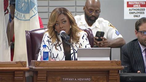 Township meeting with controversial Dolton Mayor Tiffany Henyard ...