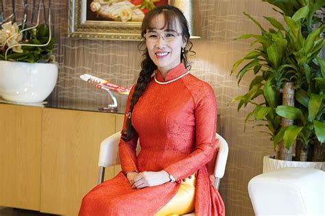 Vietjet CEO receives two awards at the ASEAN Business Awards 2018 ...