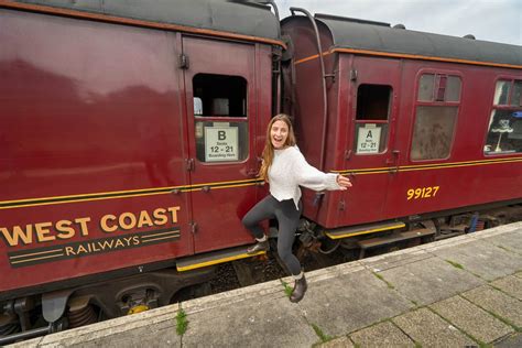 Jacobite Express: How to Ride the Hogwarts Express train in Scotland - Uprooted Traveler