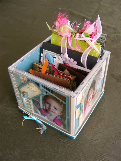 photo cube from CD cases | Dvd case crafts, Cd case crafts, Cd crafts