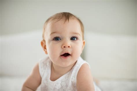 The Importance of Eye Contact in Baby Development and Bonding ...