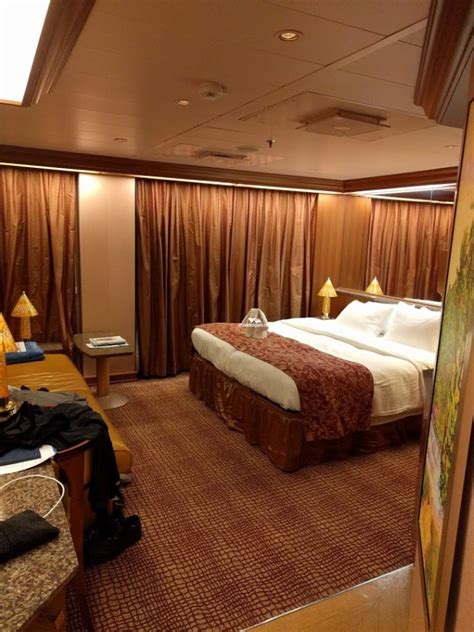 Carnival Cruise Ocean Suite Floor Plan - floorplans.click