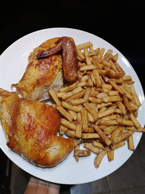 [Homemade] rotisserie chicken with fries : food