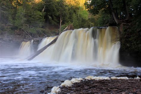 Waterfall at Presque Isle at Porcupine Mountains State Park, Michigan image - Free stock photo ...