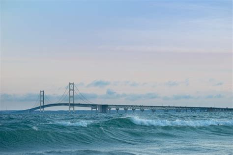 How Many Cars Have Blown Off Mackinac Bridge? - Drivin' & Vibin'