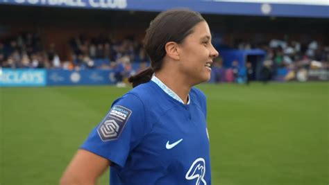 Watch: Brilliant Sam Kerr goal sends Chelsea top of WSL