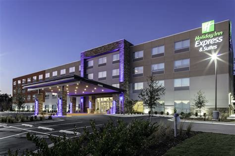 Holiday Inn Express & Suites Wilmington West - Medical Park, an IHG ...