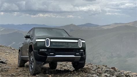 Rivian off roading photos -- post yours! | Rivian Forum - R1T R1S R2 ...