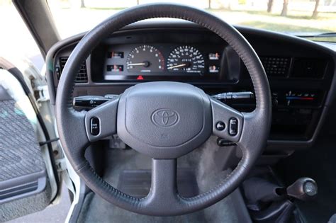 1993 Toyota Pickup Photos