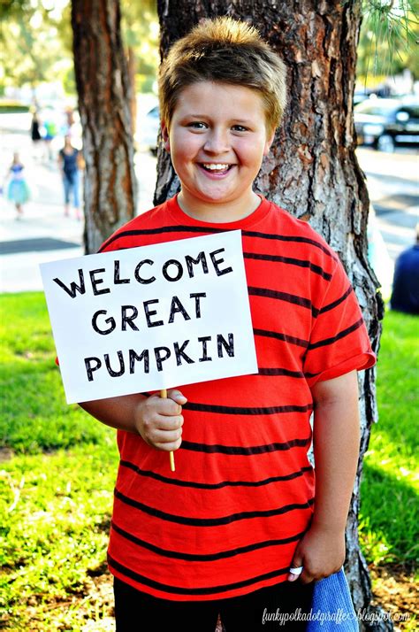 Funky Polkadot Giraffe: Welcome Great Pumpkin: Linus and Sally T-shirt Costumes