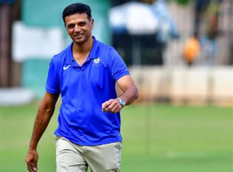 Rahul Dravid 'The Wall' turns 48 - News Live