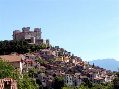 Castello Piccolomini Di Celano | Abruzzo | Celano