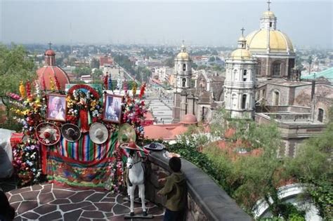 Pilgrimage - Tepeyac Hill, Mexico City | Basilica de guadalupe, Ciudad de méxico, Ciudades