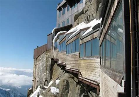 Skiing Chamonix | Chamonix Freeride | Chamonix Ski Lifts, Terrain, Trail Maps & Tickets