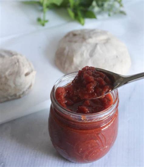 The Best Homemade Neapolitan Pizza Sauce Recipe - Simple And Savory