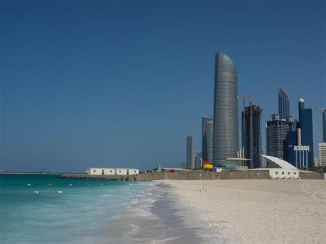 Premium Photo | Corniche and beach of abu dhabi