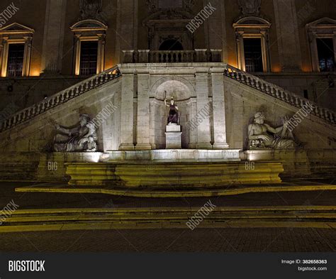 Arts Capitoline Museum Image & Photo (Free Trial) | Bigstock