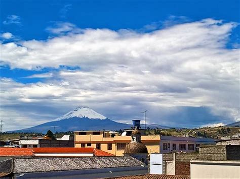 View of Volcan Cotopaxi in Latacunga, Ecuador | Kim's Little Bro | Flickr