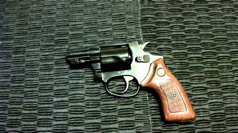 Taurus Model 85 Review - 5 Shot Man-Stopper! - YouTube