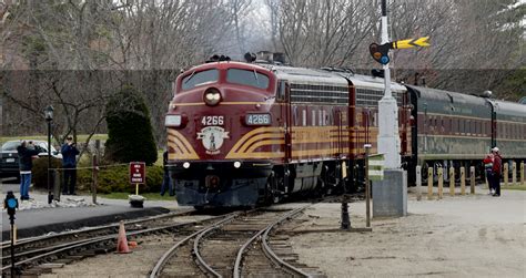 Railfan photography special to launch season for Conway Scenic's ...