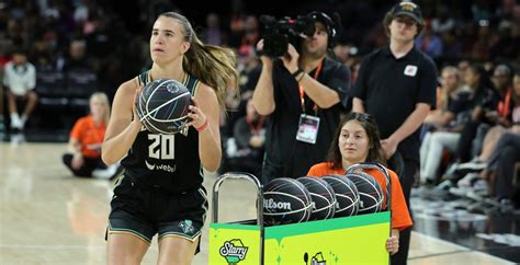 Sabrina Ionescu Catches Fire With Insane 3-PT Contest (WATCH)