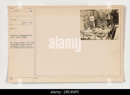 Visit of General Pershing to Lafayette tomb, June 1917, Paris, France Stock Photo - Alamy