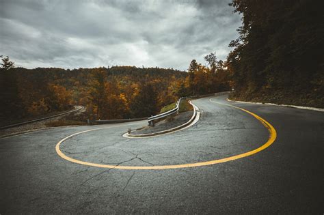 Curve Road Wallpapers - Top Free Curve Road Backgrounds - WallpaperAccess