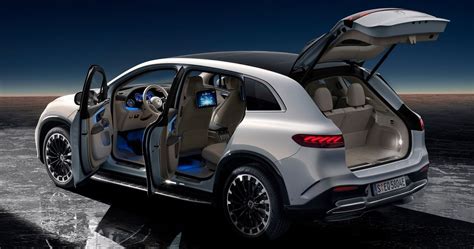 The Interior Of The Mercedes-Benz EQS SUV Will Take Your Breath Away