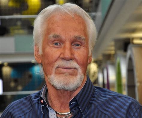 Kenny Rogers Biography - Facts, Childhood, Family Life & Achievements