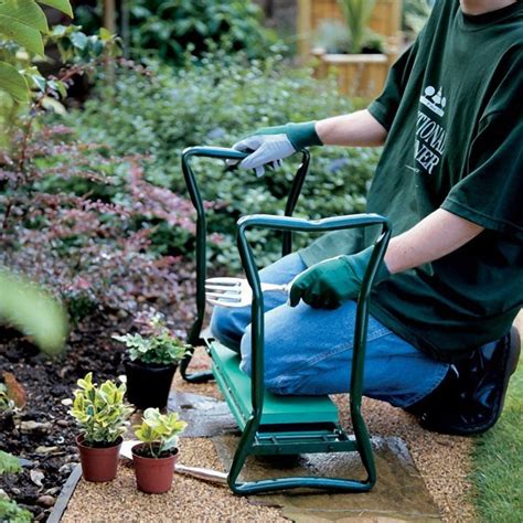 Foldable Garden Kneeler Seat w/ Kneeling Soft Cushion Pad Tools Pouch Portable Gardener Kneeling ...