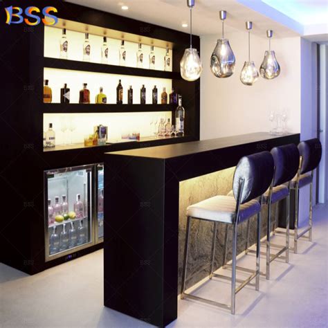 Simple Home Bar Counter Design with 3 Bar Stools - Simple Home Bar ...