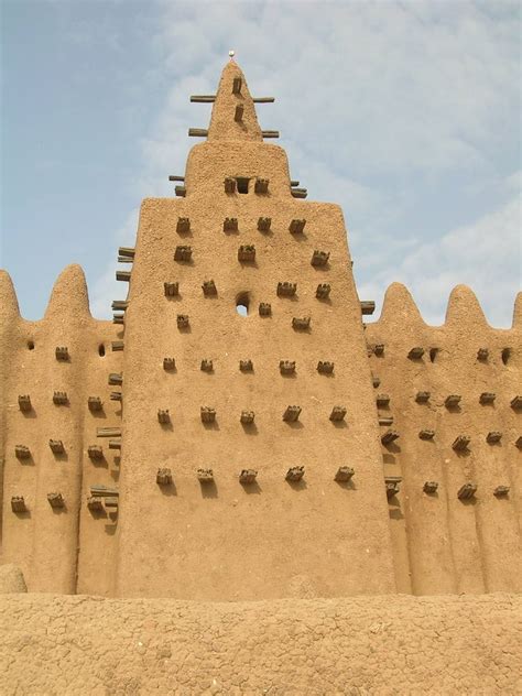 OLD TOWNS OF DJENNE (MALI) – Still We Rise