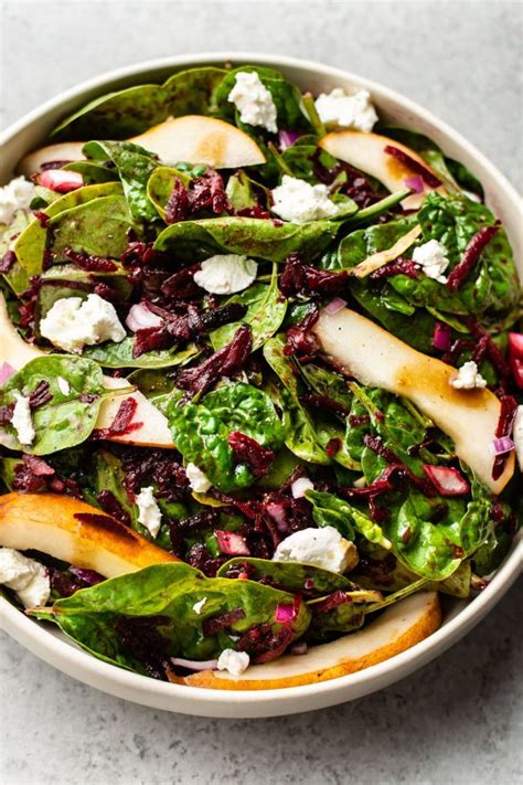 You will love this delicious and fresh spinach salad with raw grated beets, goat's cheese, and ...