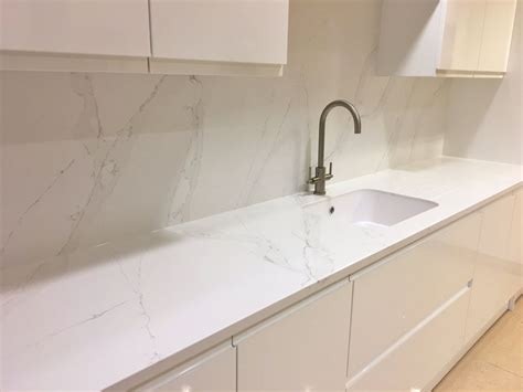 Silestone quartz Calacatta Gold as backsplash too? Or is it too much? | Calacatta gold kitchen ...