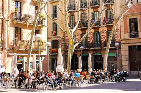 Vila de Gràcia: Barcelona's Best Kept Secret | ADELANTE