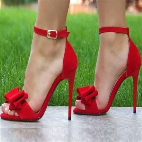 Red Stiletto Shoes ~ Best Wallpaper Burnett