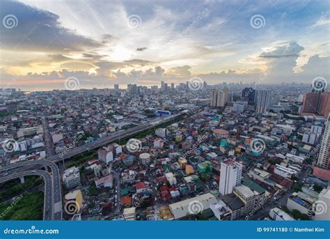 Metro Manila Skyline at Sunset Editorial Image - Image of attraction, financial: 99741180