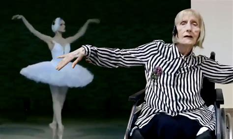 Former Ballerina With Alzheimer's Remembers Swan Lake Choreography