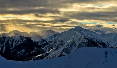 Managing Avalanche Terrain - Stay Wild Backcountry Skills