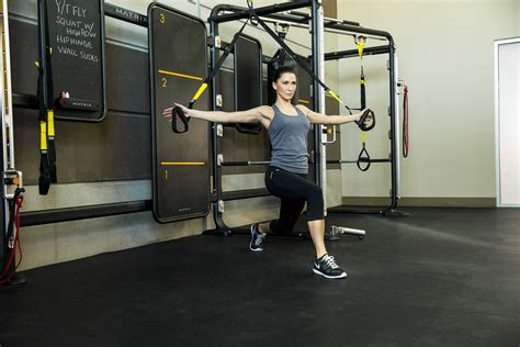 TRX Forward Lunge with Hip Flexor Stretch | Matrix Learning Center ...