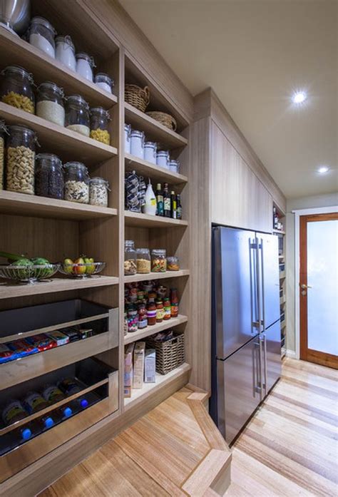 Kitchen storage jars, a great way of organizing ingredients and saving space