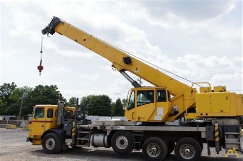 Telescopic Crane Rental Service, Lifting Capacity: 50 Tons in Kolkata