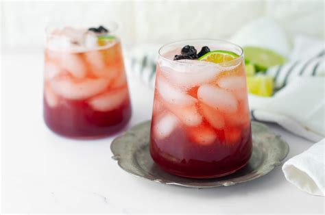 Sparkling Tart Cherry Limeade Cocktail | Hungry Foodie