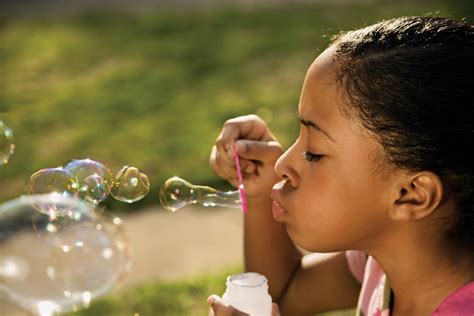 Use Bubbles—Observe Wind Speed and Direction: Ask a Question and Plan ...