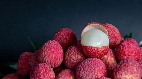 Health Benefits and Nutrition Facts of Lychee Fruit – NutritionFact.in