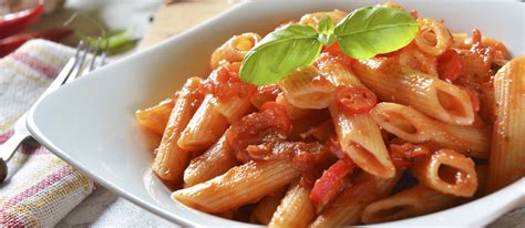 Most Popular Pasta Dishes With Tomato - TasteAtlas