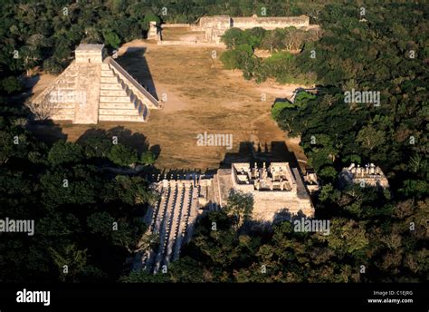 Chichen itza aerial hi-res stock photography and images - Alamy